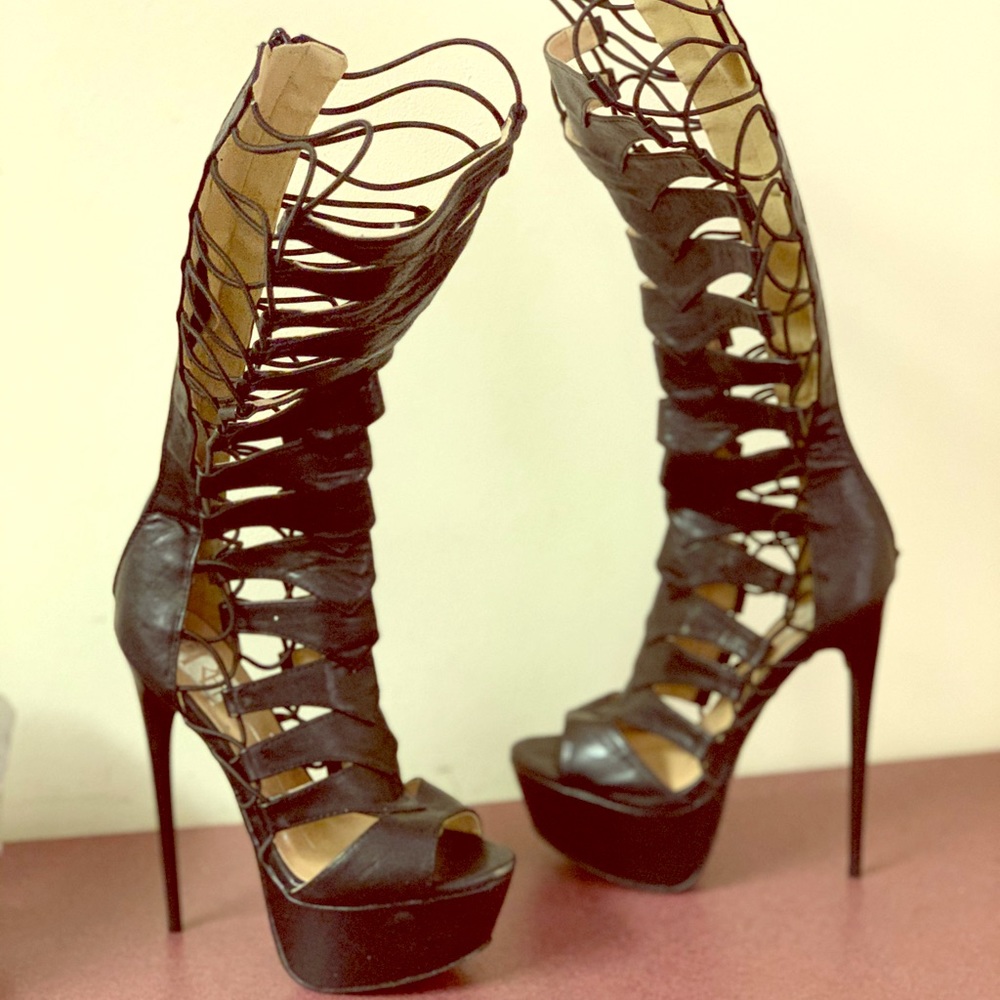 FRH heels size 6